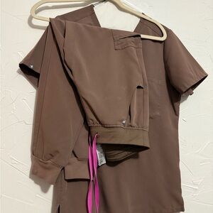 Figs Brown Smokey taupe SET